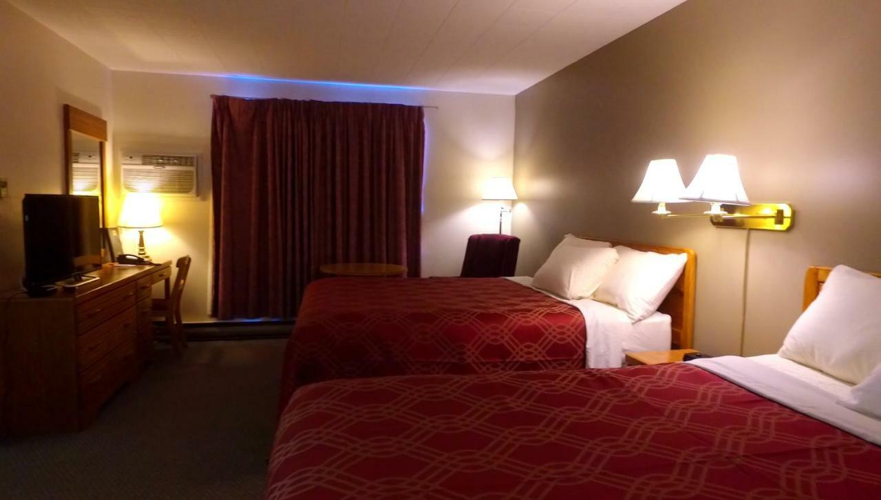 Econo Lodge Inn & Suites Saint John Exterior foto