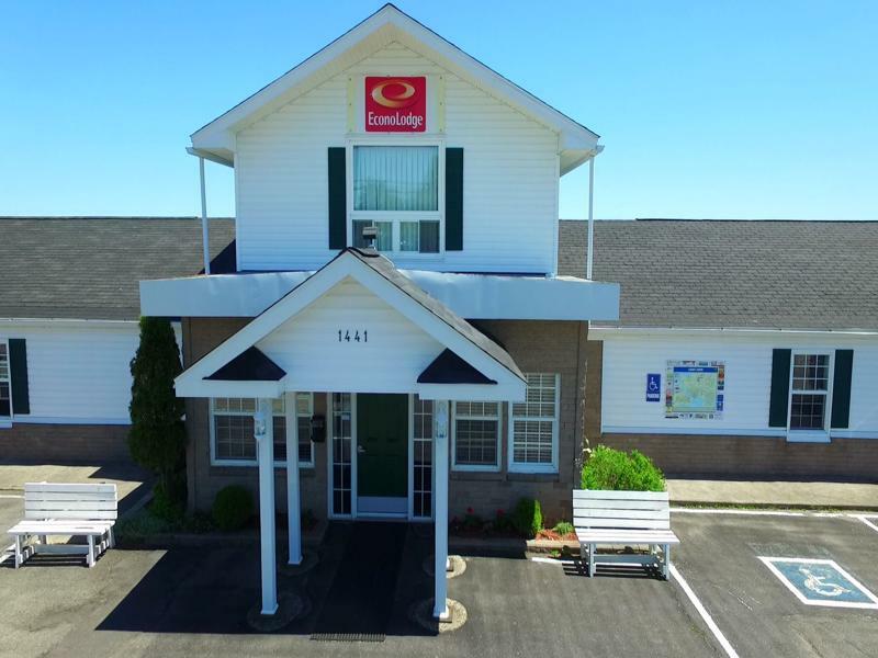 Econo Lodge Inn & Suites Saint John Exterior foto